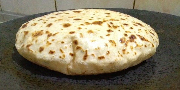 You are currently viewing Roti – How this flatbread was born in India?
